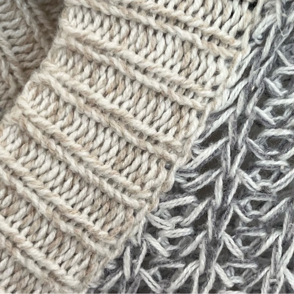 American Eagle Sweater Women’s Size Small Colorful Striped Long Sleeve Oversized - Picture 8 of 10